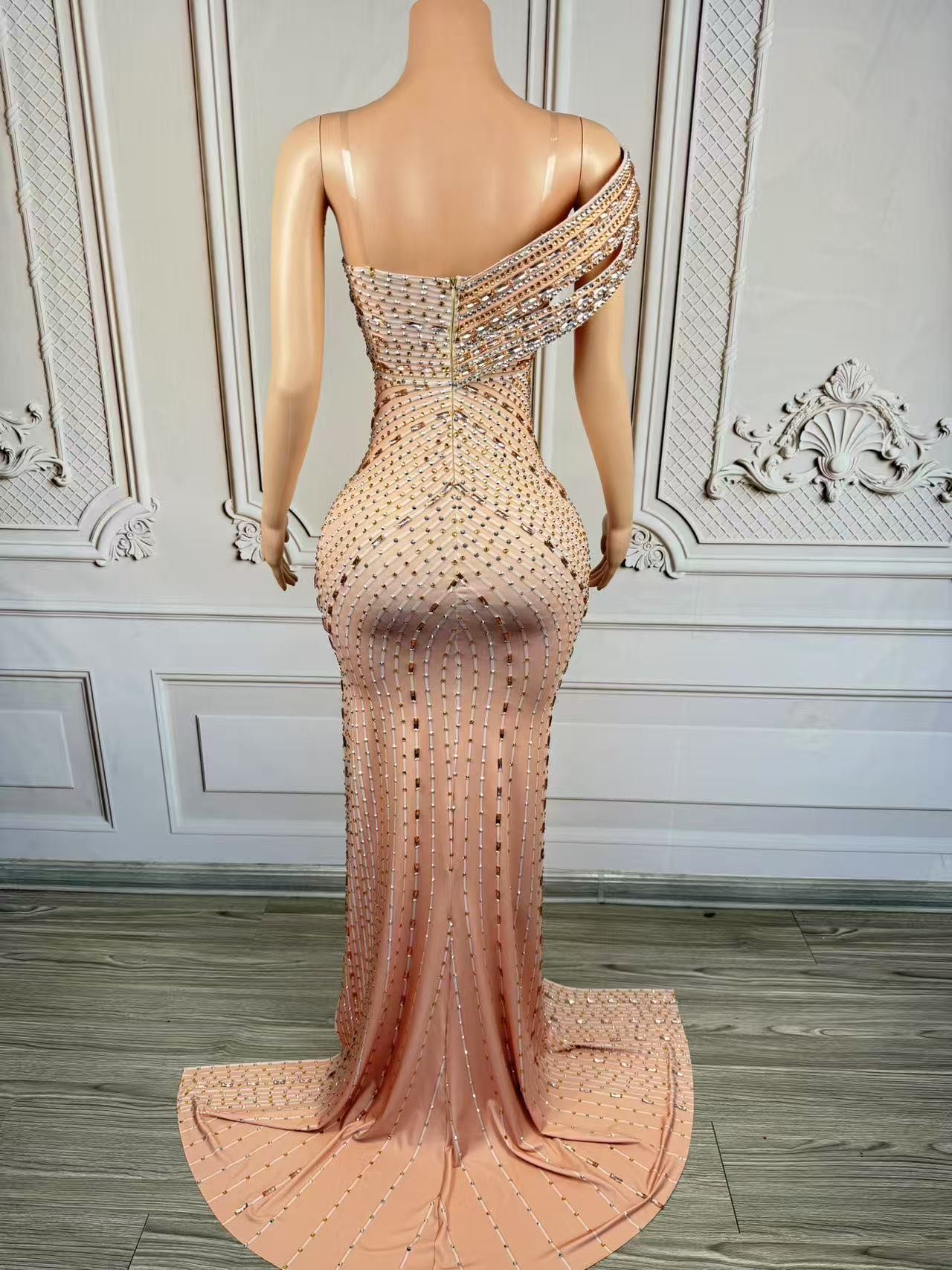 Xiangbin Sparkly Crystals Form - đánh giá và giá Women Formal Wear Photoshoot