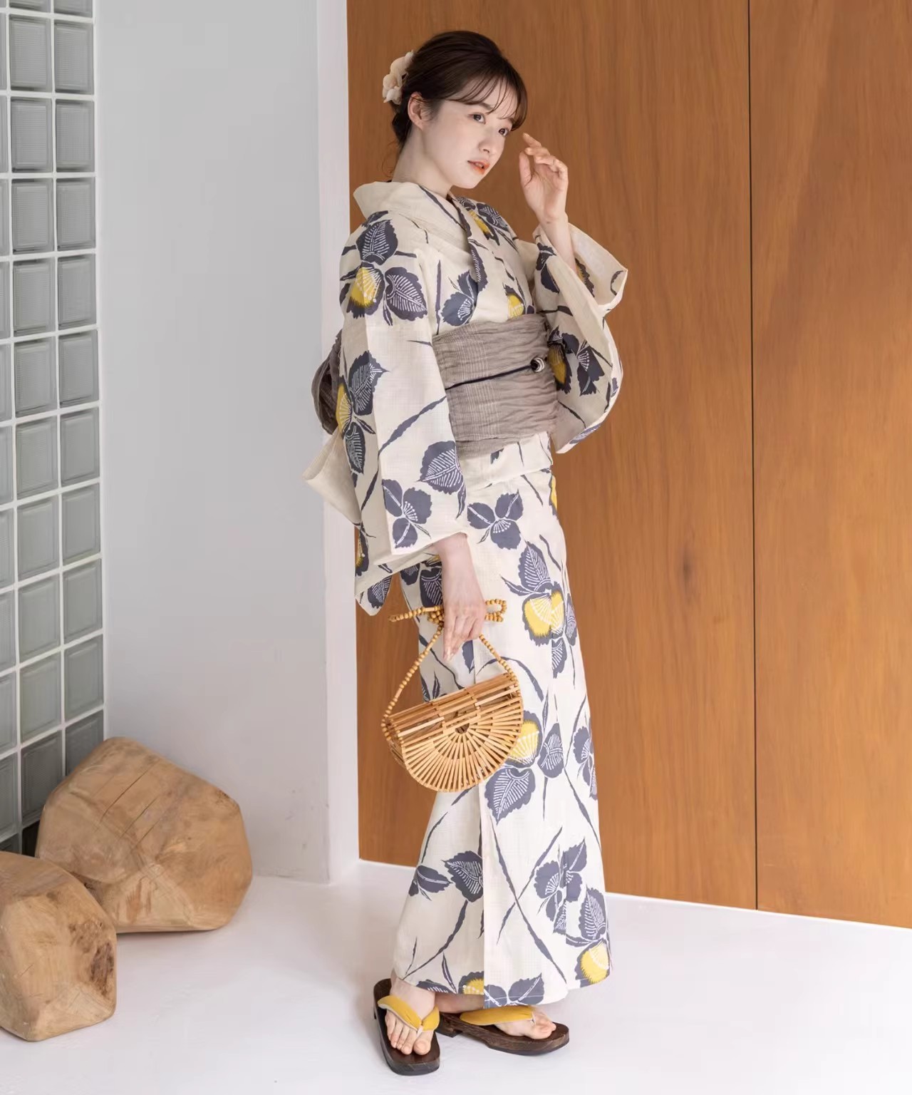 Japanese Kimono / Yukata for W - đánh giá và giá Women Formal Wear Photoshoot
